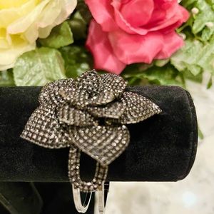 Natasha Flower Bracelet.